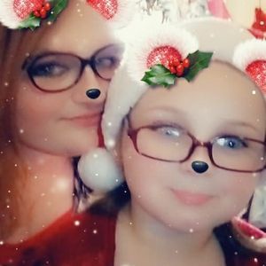 Meet your Posher, Tia